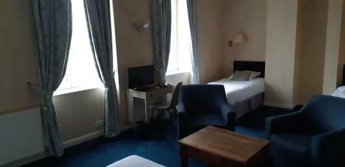 Hotel H�tel Le D'avaugour - Logis
