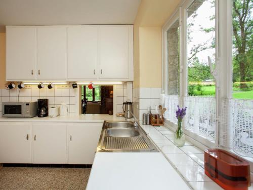 Holiday Home La Lezardiere Belvaux Rochefort