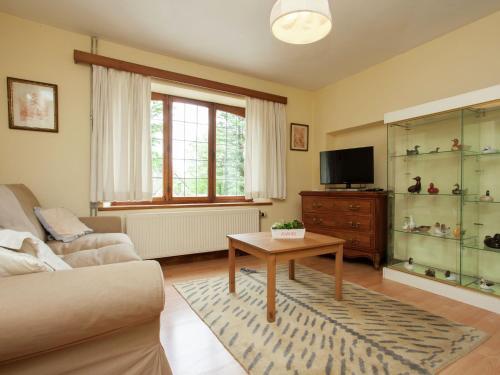 Holiday Home La Lezardiere Belvaux Rochefort