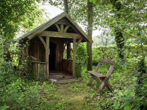 Holiday Home La Lezardiere Belvaux Rochefort