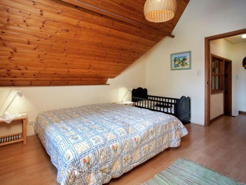 Holiday Home La Lezardiere Belvaux Rochefort