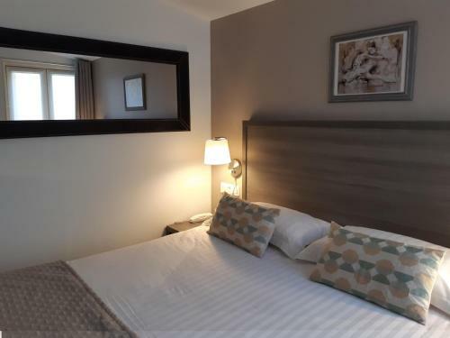 Hotel Aerotel Versailles Saint Cyr - L'�tape Du Silence