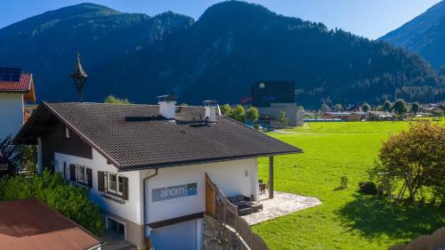 Ahorn Chalet
