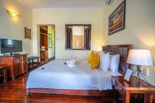 Hotel Hoi An Riverside Resort & Spa