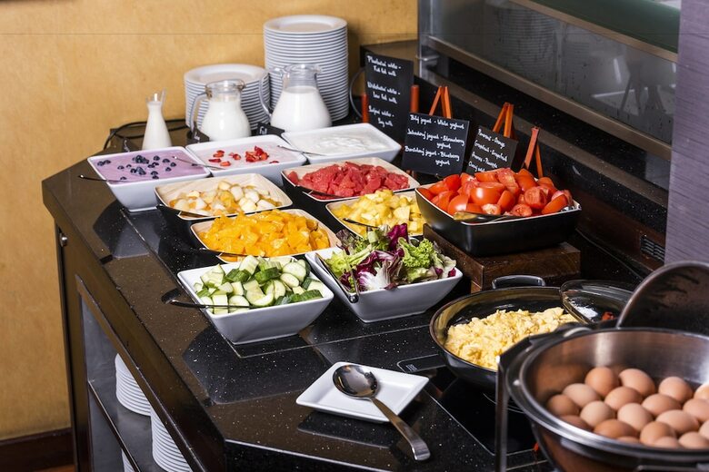 Hotel Courtyard By Marriott Prague City