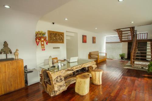 Hotel Delu Villas & Suite