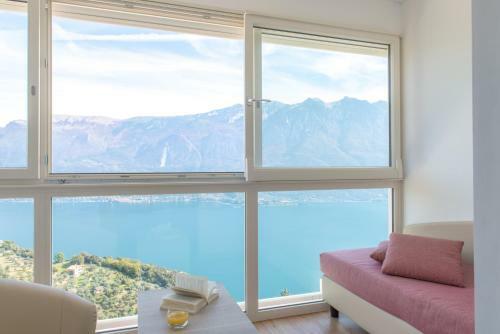 Village Hotel Lucia