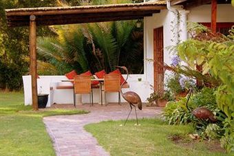 Hostal Orange-ville Guesthouse