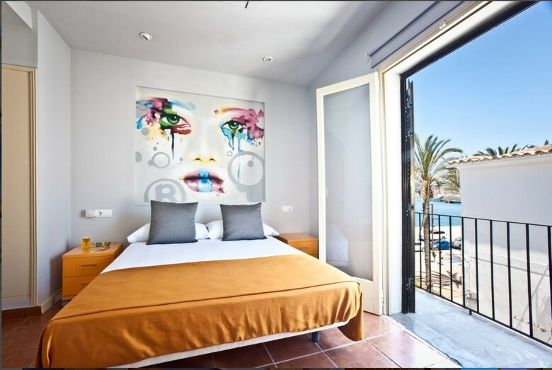 Hotel Ryans Marina