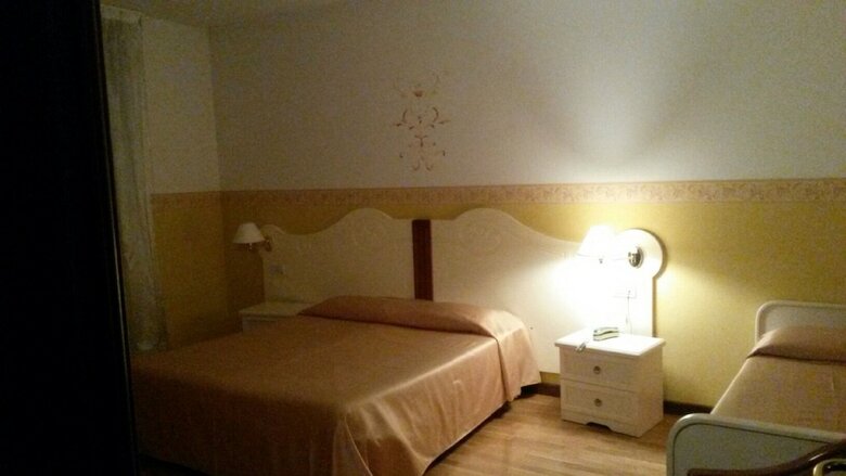 Hotel Albergo Ristorante Flora
