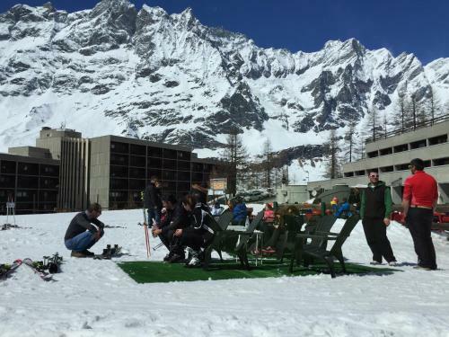 White Apartments Cervinia