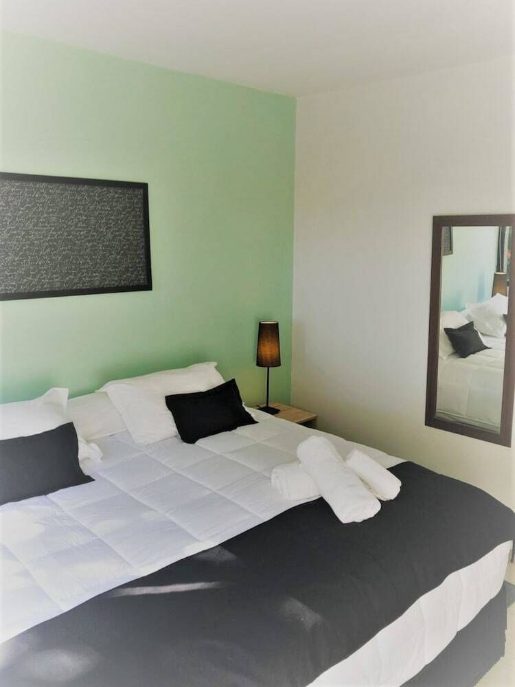 Hostal Hostel & Suites Del Rio