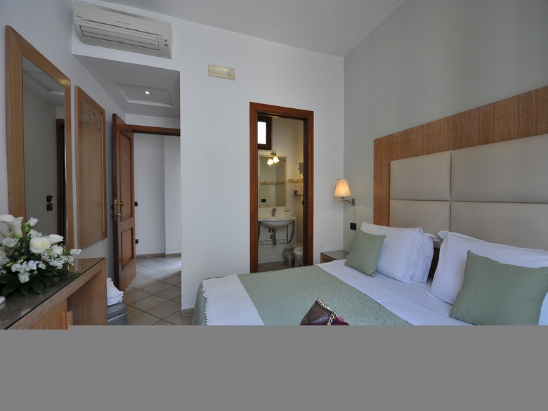 Hotel Sorrento City