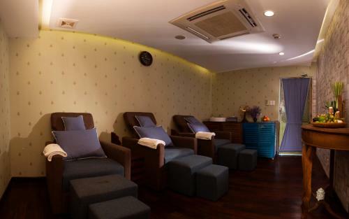 La Jolie Hotel & Spa