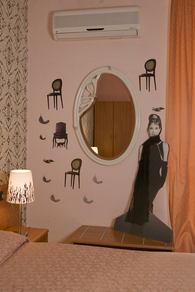 Hotel Cineholiday