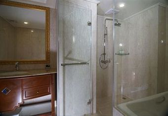 Royal Palace Hotel