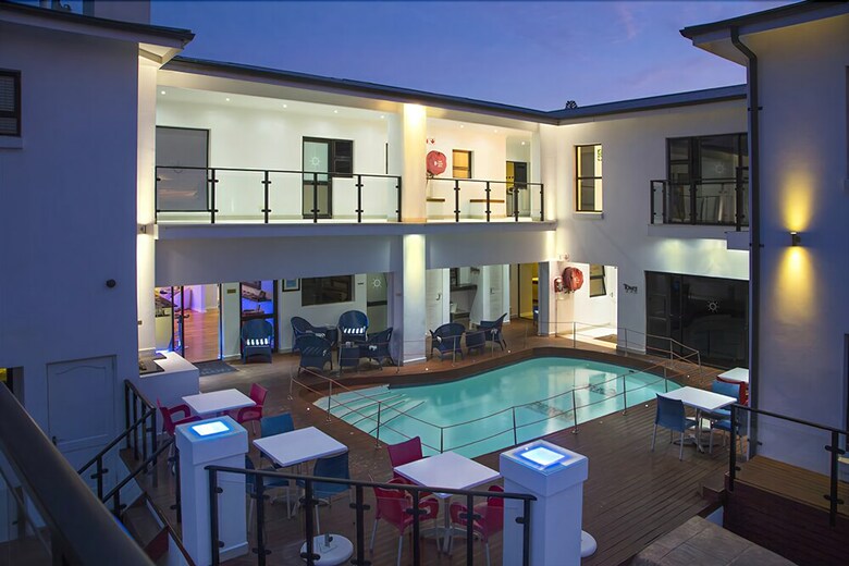 Bed & Breakfast Ahoy Boutique Hotel