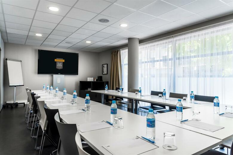 Hotel Best Western Plus Suitcase Paris La D�fense