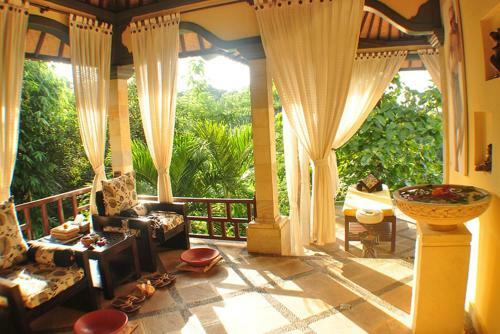 Hotel Puri Mangga Sea View Resort And Spa