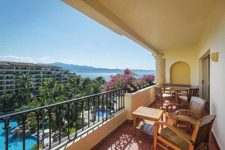 Hotel Velas Vallarta Suite Resort