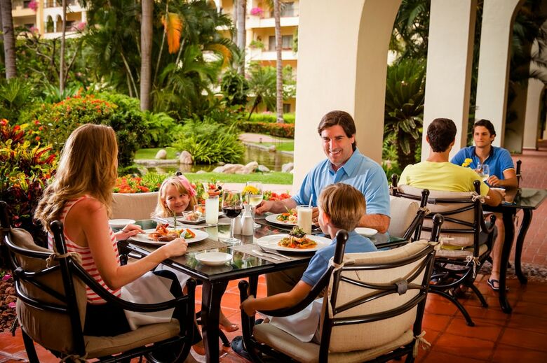 Hotel Velas Vallarta Suite Resort