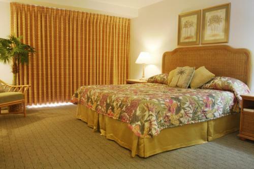 Hotel Castaways Resort And Suites