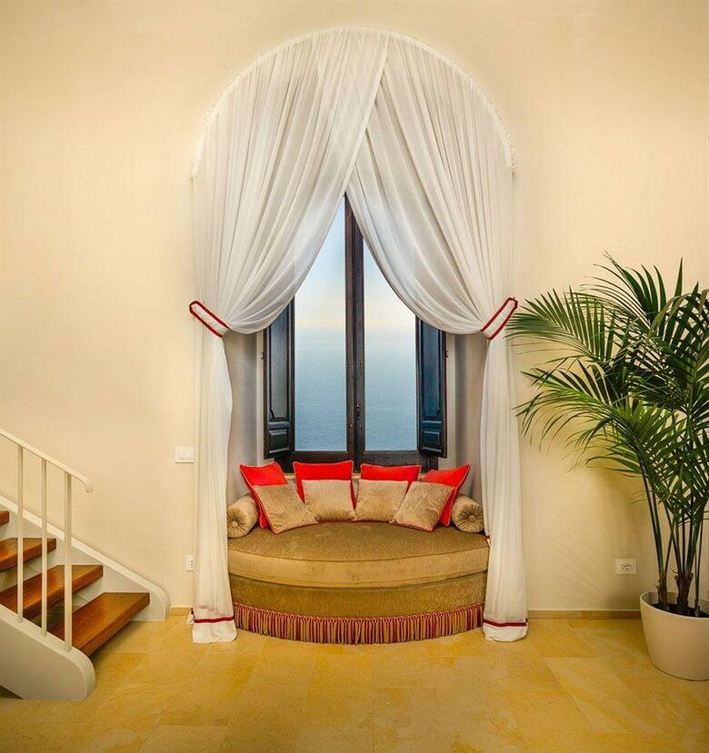 Monastero Santa Rosa Hotel & Spa