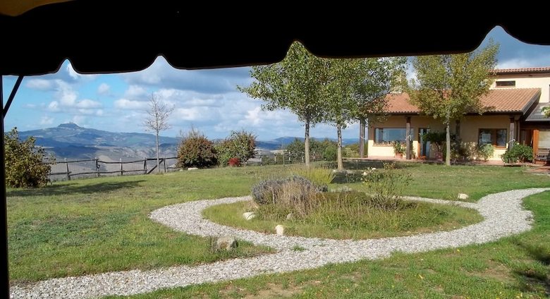 Agroturismo L'albero Bianco
