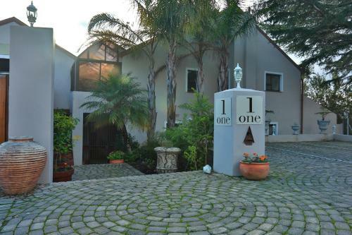 Hotel Hazelwood House