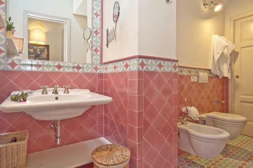 Hostal Guesthouse Villa Baggine