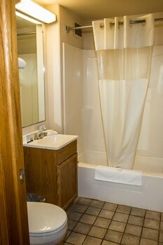 Hotel Vista Inn Fargo