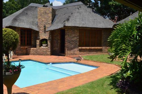 Hostal Aandbloem Guest House