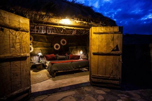 Original Maasai Lodge ? Africa Amini Life