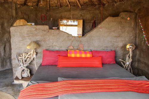 Original Maasai Lodge ? Africa Amini Life
