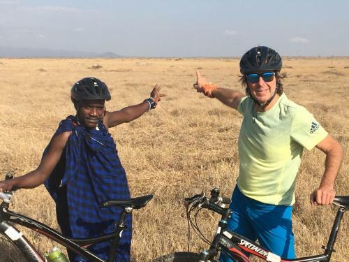 Original Maasai Lodge ? Africa Amini Life