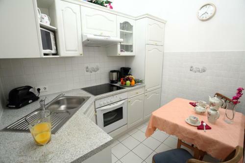 Mozart Apartments - R�gergasse