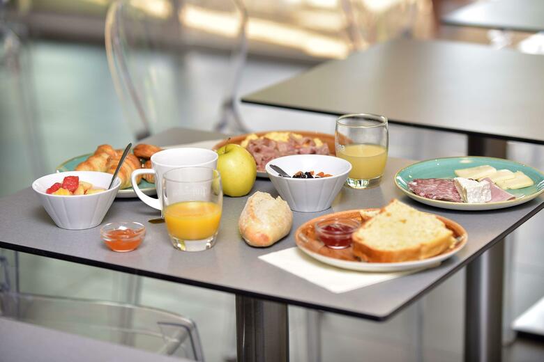 Hotel H�tel Kyriad La Rochelle Centre Ville