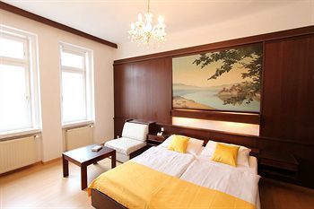 Checkvienna - Edelhof Apartments