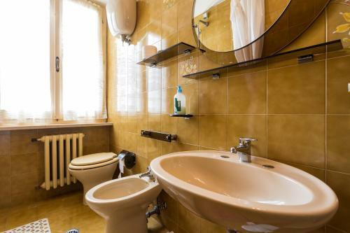 Hostal Assisana Affittacamere