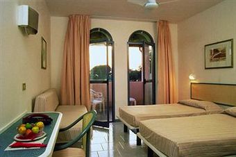 Hotel Club Valtur Garden