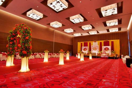 Soll Marina Hotel & Conference Center Bangka
