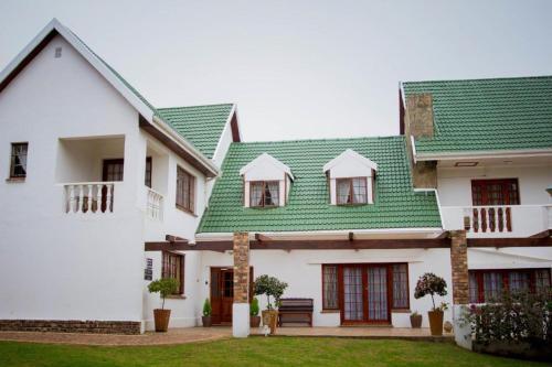 Hostal A White House Guest House