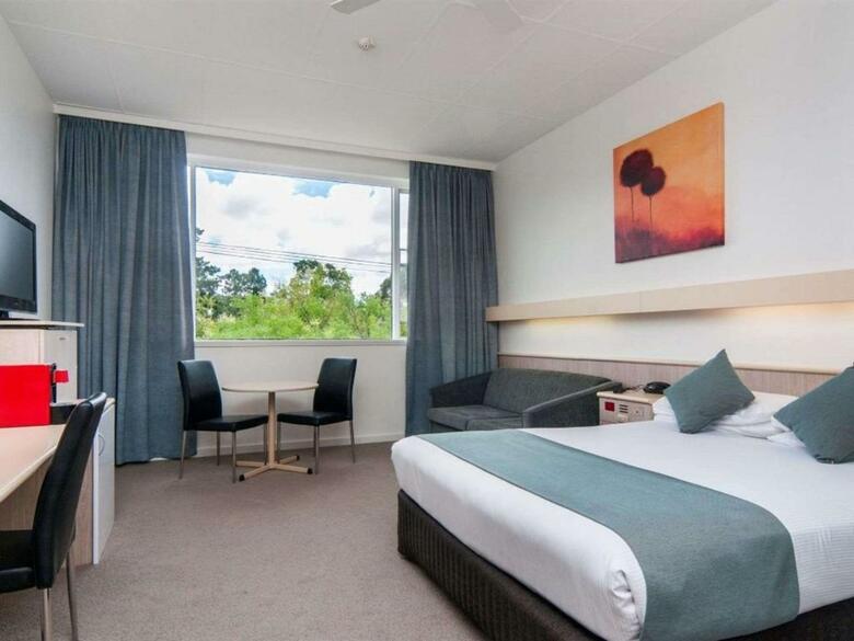Hotel Regal Park Motor Inn