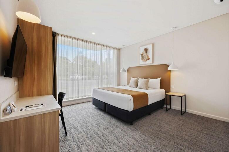 Hotel Regal Park Motor Inn