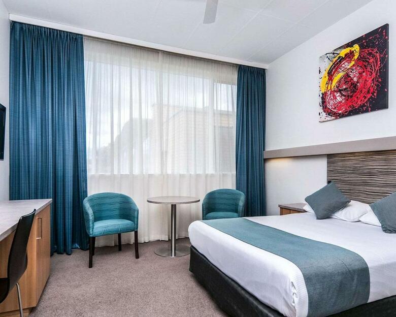 Hotel Regal Park Motor Inn