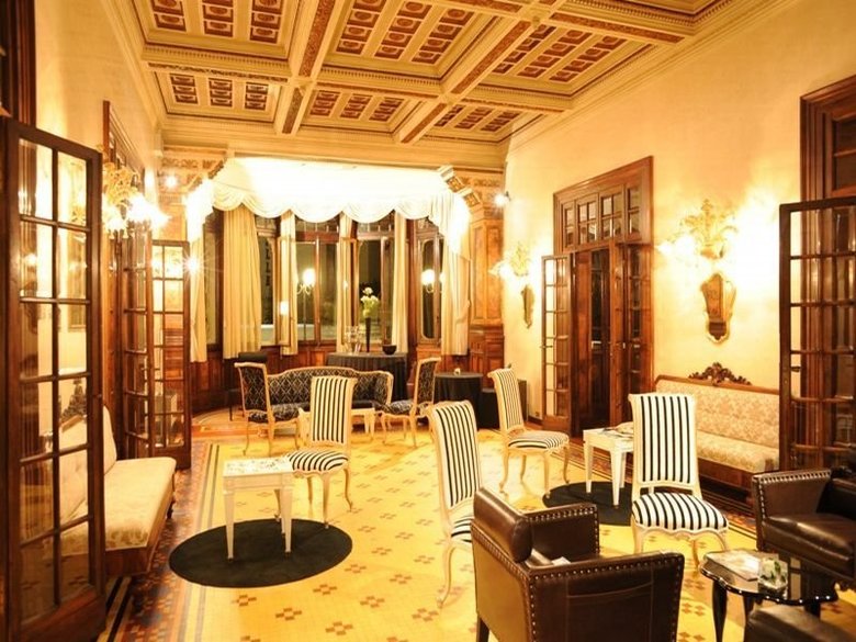 Hotel De La Ville