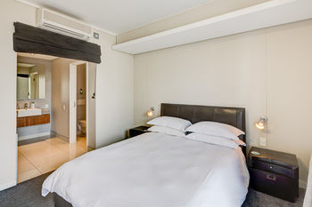 Harbour Bridge Luxury Apartments