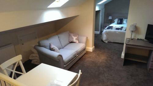 Hotel Queens Arms Country Inn