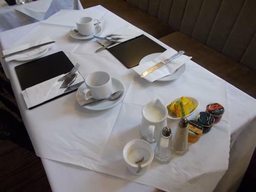 Hotel Queens Arms Country Inn