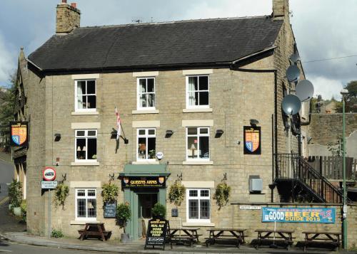 Hotel Queens Arms Country Inn